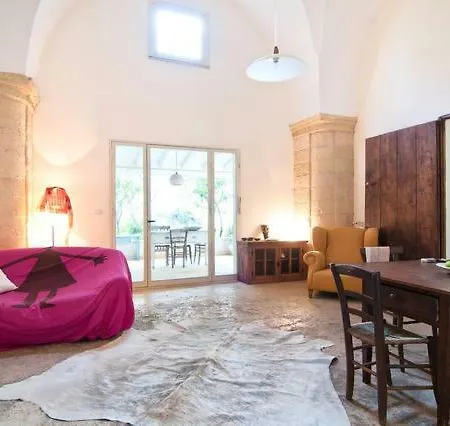 Salento Centro Storico Con Agrumeto Апартаменты